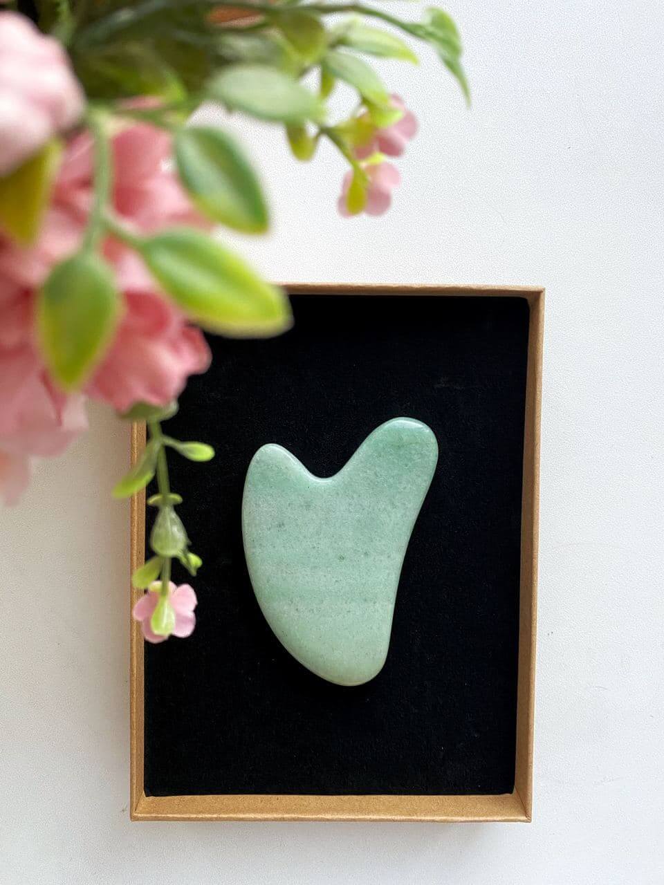 Гуаша «Капля» из нефрита